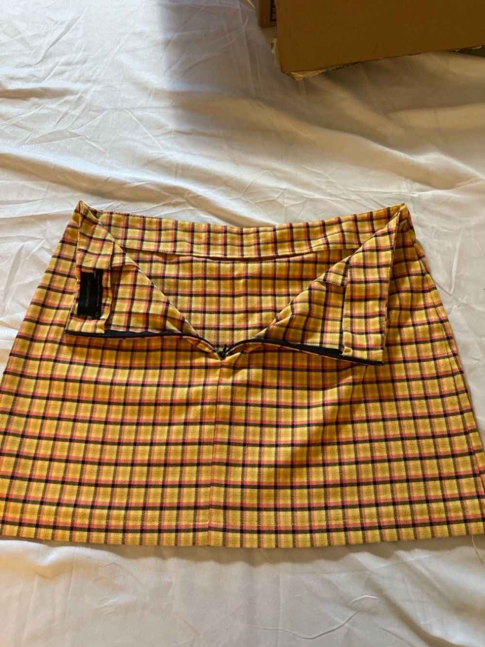 Urban Outfitters Yellow Plaid Mini Skirt Women’s A-Line Y2K Preppy Size M - Picture 7 of 12